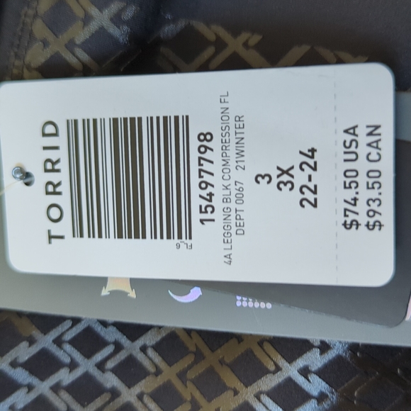 Torrid Compression Legging Performance Core Black 3X - Picture 16 of 16